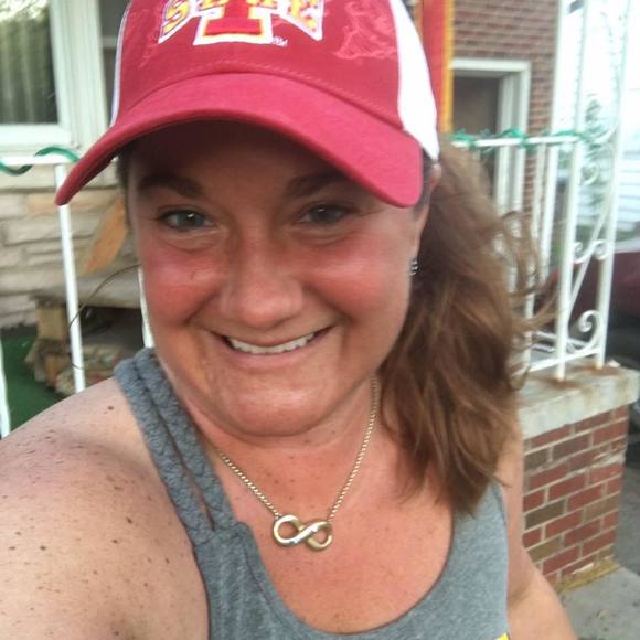 Meet your Posher, Michelle - Picture 1 of 1